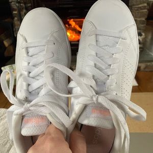 Adidas white leather sneaker 7.5